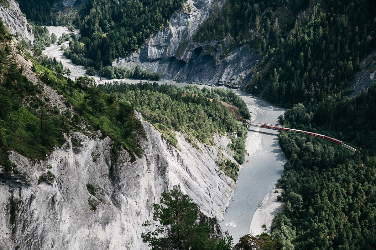 Le Guide Ultime De La Suisse Entre Lacs Et Sommets